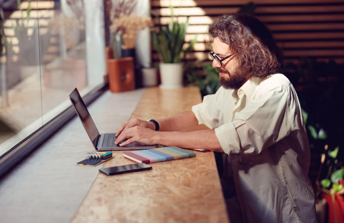 IR35 Explained for Directors: Does It Change Whether You Go Limited?