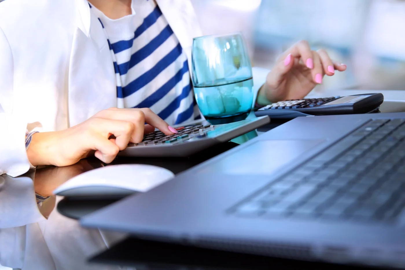 A director filing a CS01 confirmation statement online with Companies House